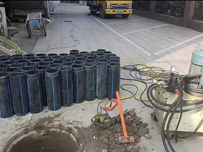 绥德PE置换管厂家 DN315置换管 非开挖管短管置换